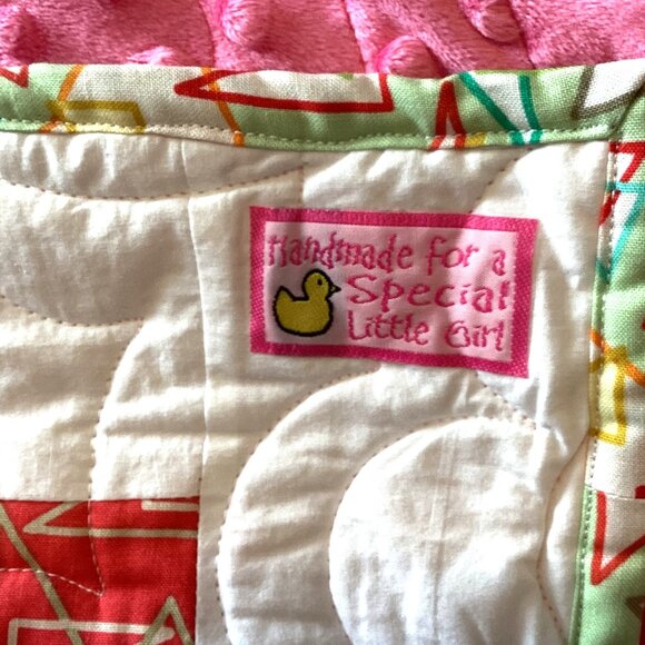 New Handmade Finished Quilted Quilt Throw Blanket Pink Minky Cotton 62"  x 51" - Picture 8 of 8